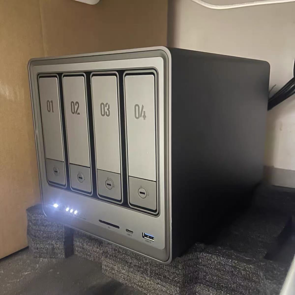 TLF Ugreen DXP4800 Plus 4베이 NA - Ddr5 8Gb 리뷰 및 가격